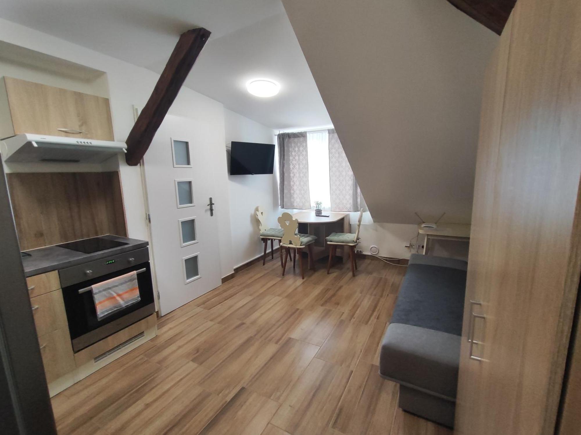 Kralovak Apartman Králŭv Dvŭr Kültér fotó