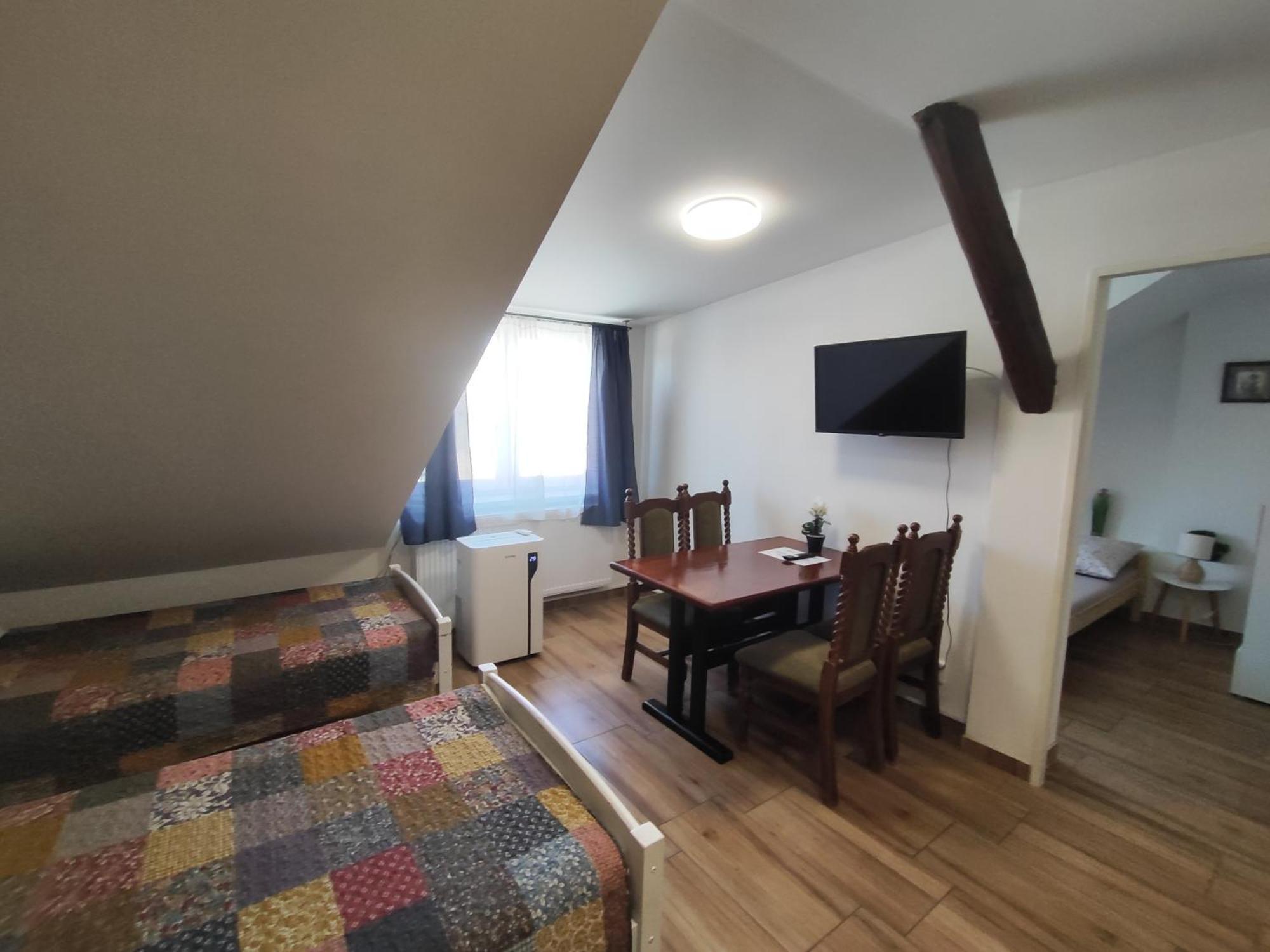 Kralovak Apartman Králŭv Dvŭr Kültér fotó